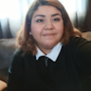 Meet your Posher, Danyra alejandra